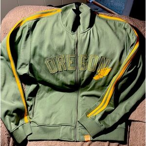 UO NIKE Zippered Retro Sweatshirt